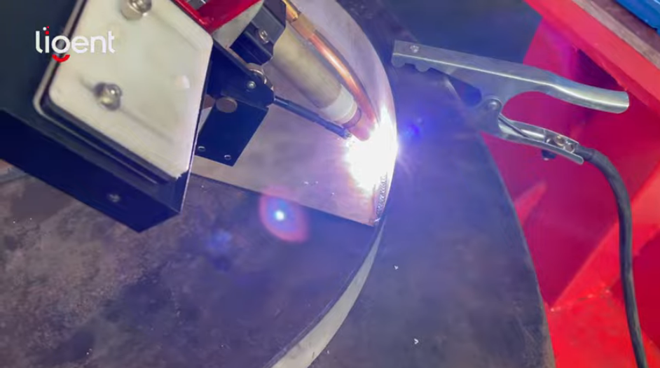 LIGENT robot-laser tracking and positioning