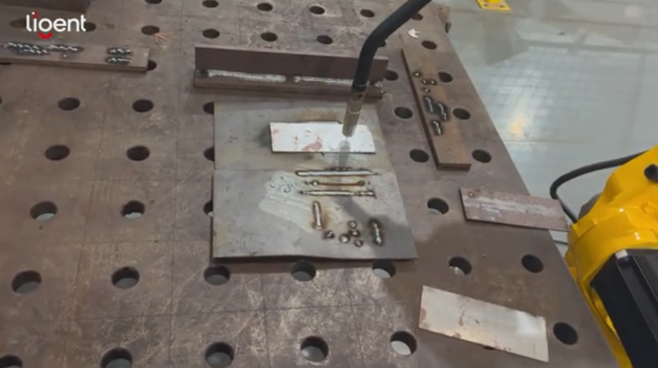 LIGENT robot arc programming and welding